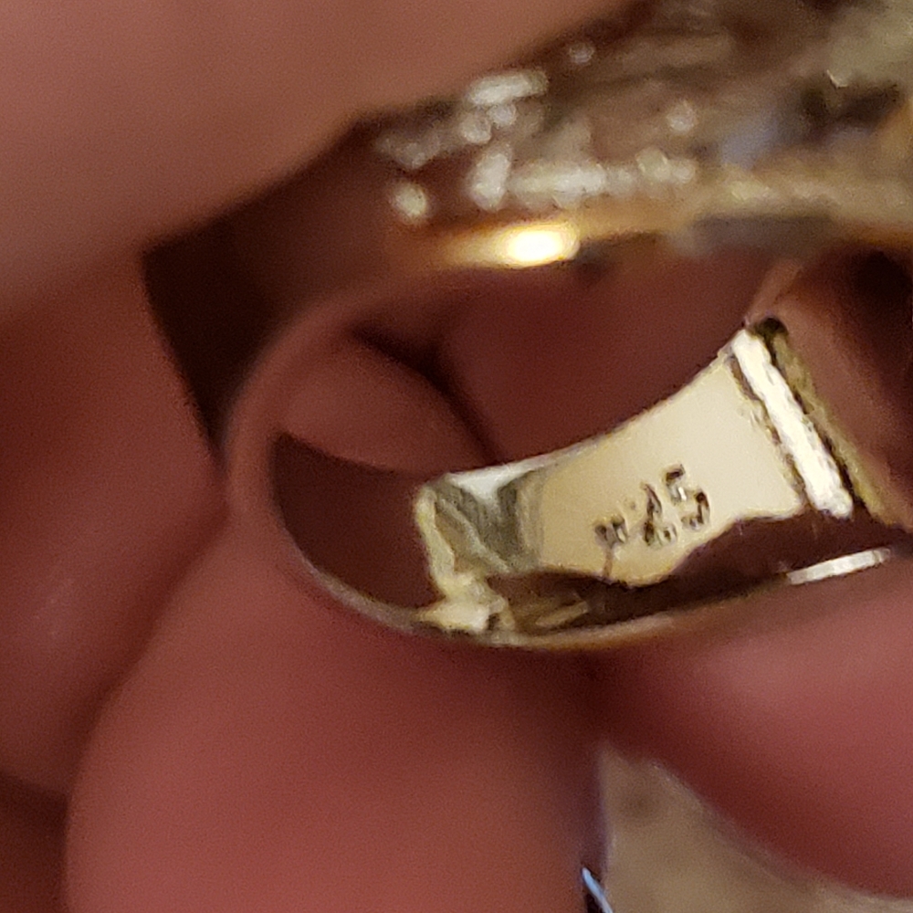 Sterling silver 925 glam ring. 2 tone .925 with Gold plating - Picture 8 of 13